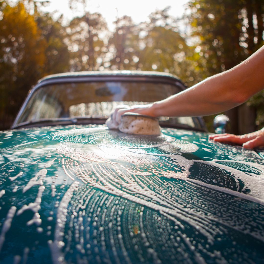 washing car