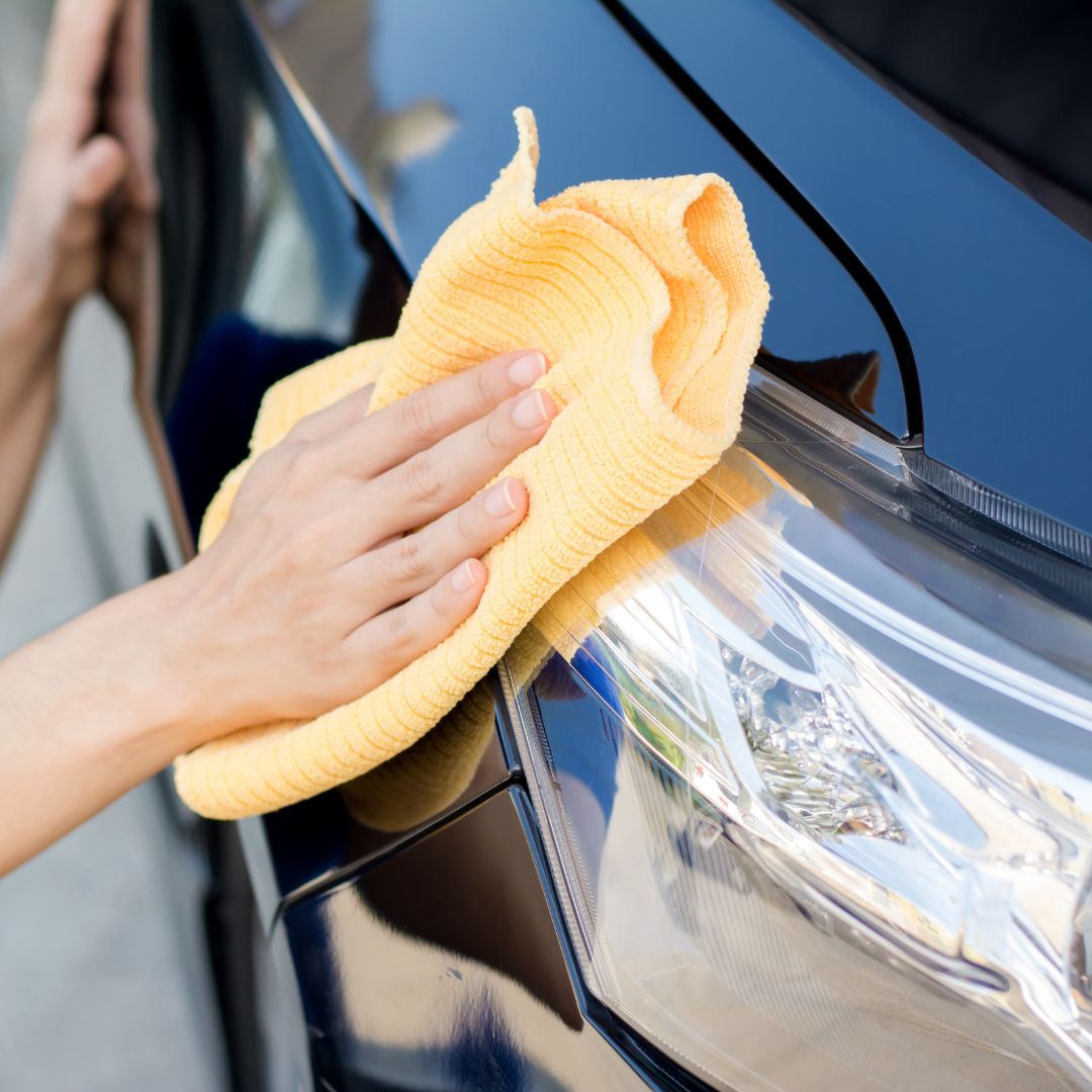 wipinv car with microfiber towel